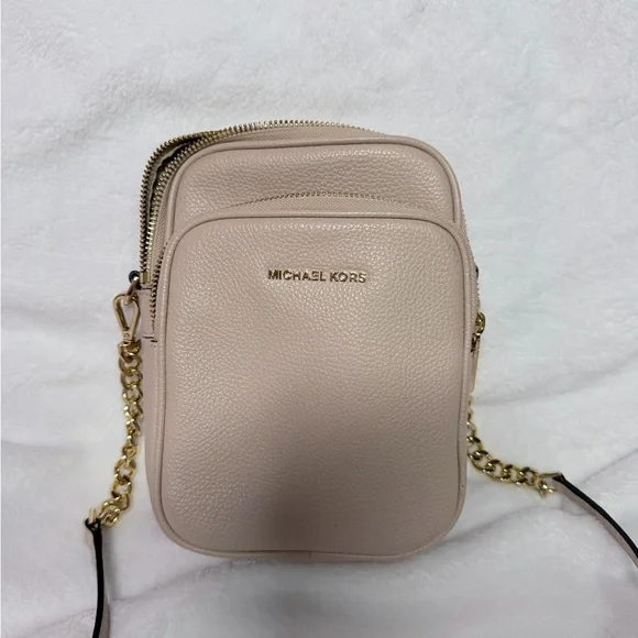 🎀Michael Kors Pink Crossbody Bag - Picture 3 of 13